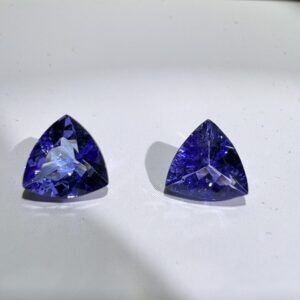 Trillion set tanzanite