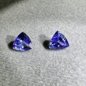 Trillion set tanzanite