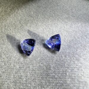 Trillion set tanzanite