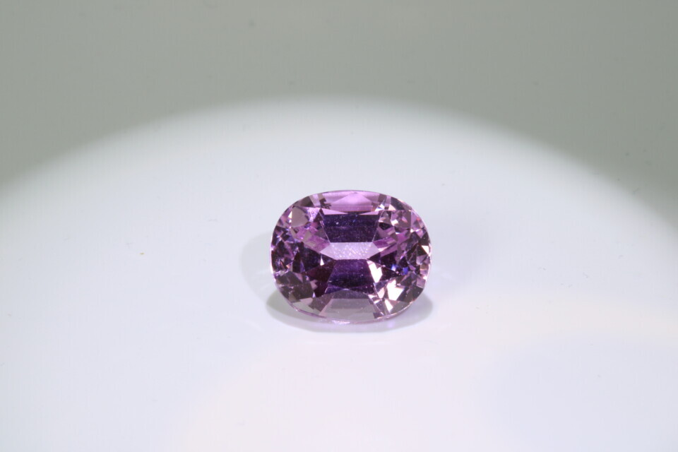 Cushion pink kunzite