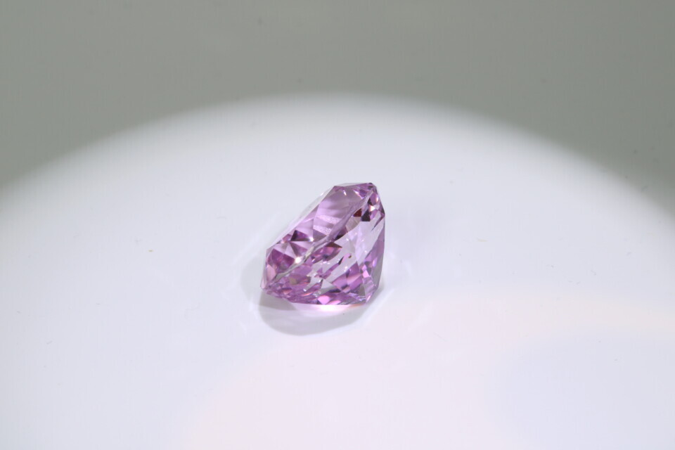 Cushion pink kunzite