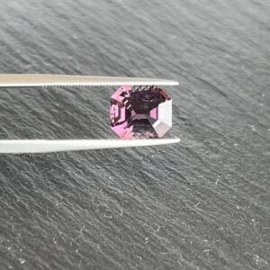 Natural purplish pink Birma spinel