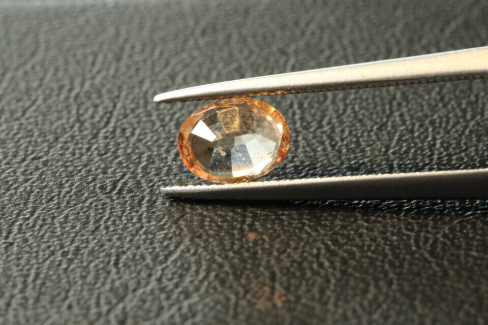 Certified Padparadscha sapphire