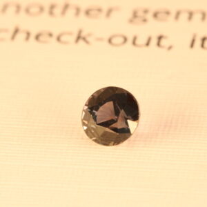 Natural colorchange sapphire