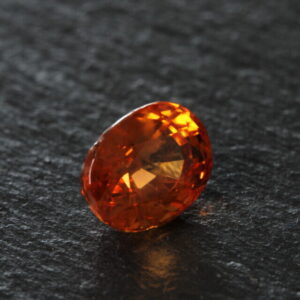 Oval mandarin garnet