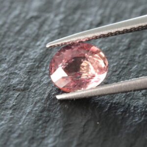 Certified padparadscha sapphire