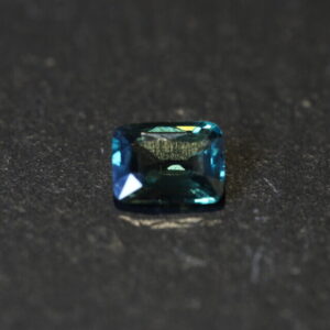 groenblauwe teal saffier