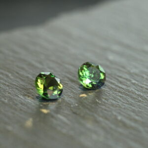 Round chrome tourmaline set