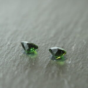Round chrome tourmaline set