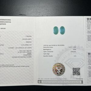 Oval emerald set