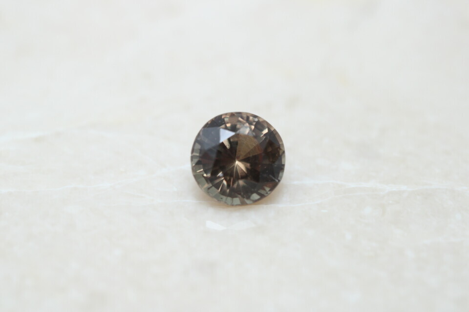 Natural colorchange round alexandrite