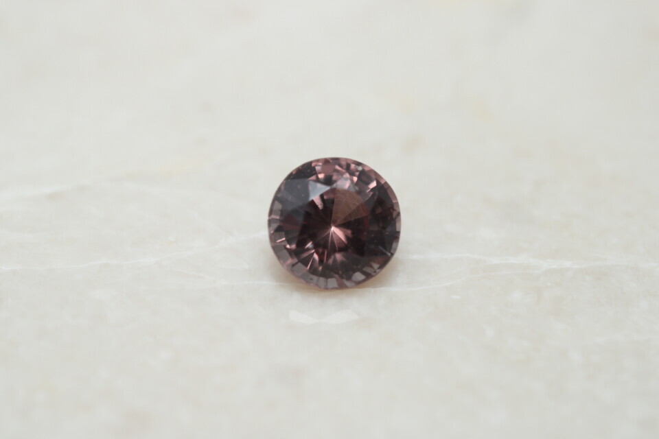 Natural colorchange round alexandrite