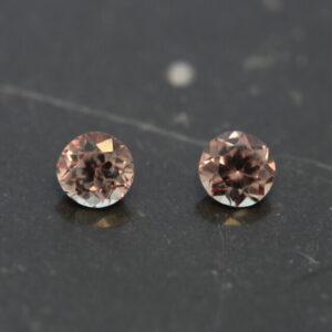 Color change round garnet set