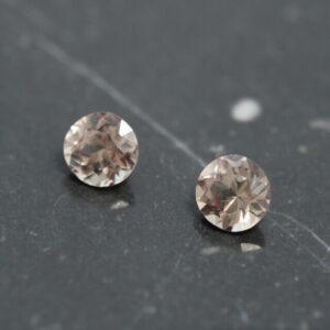 Color change round garnet set